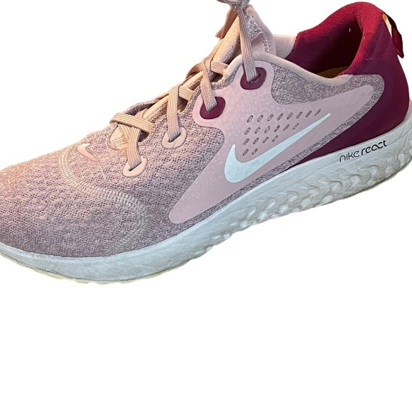 Nike Legend React Plum Chalk Woman’s Sz 11 Pink Plum Runners - Picture 2 of 8